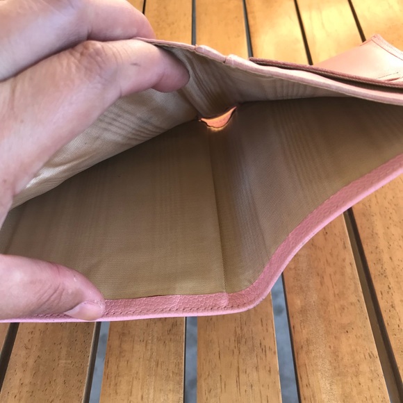 CHANEL CC Logos Trifold Wallet Caviar - Picture 5 of 8